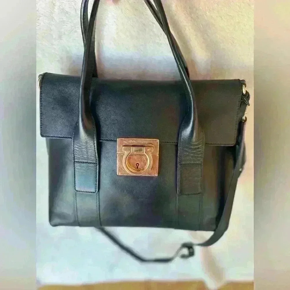 Auth Salvatore Ferragamo bag Women Used Gancini 2Way Shoulder - Picture 4 of 15